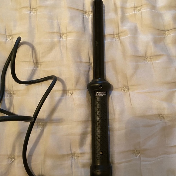 Curling wand… circumference 2.5 inch … .80 size curling iron - Picture 4 of 4
